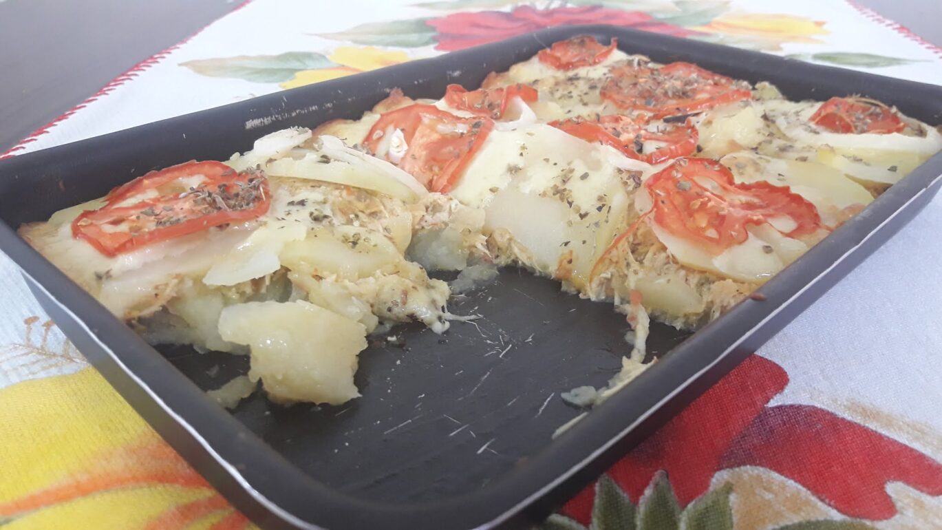 Batata Gratinada Simples no Forno – O Jeito Mais Gostoso de Aproveitar as Sobras